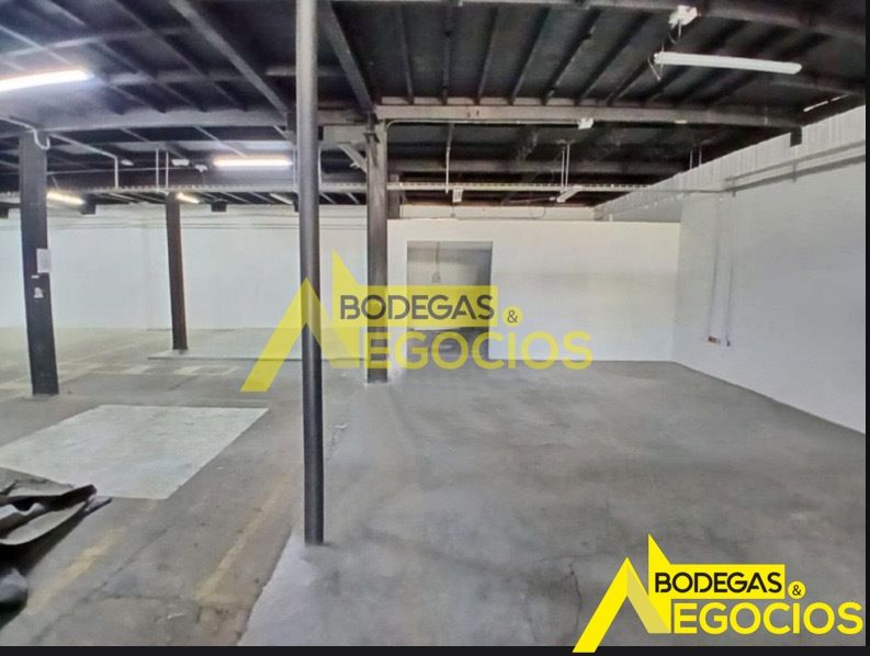 Bodega en arriendo o venta Antioquia Medellín Villanueva 1274 m2 Habitaciones 0 Baños 5 Garajes 4 Precio venta $7000000000 Precio arriendo $45000000