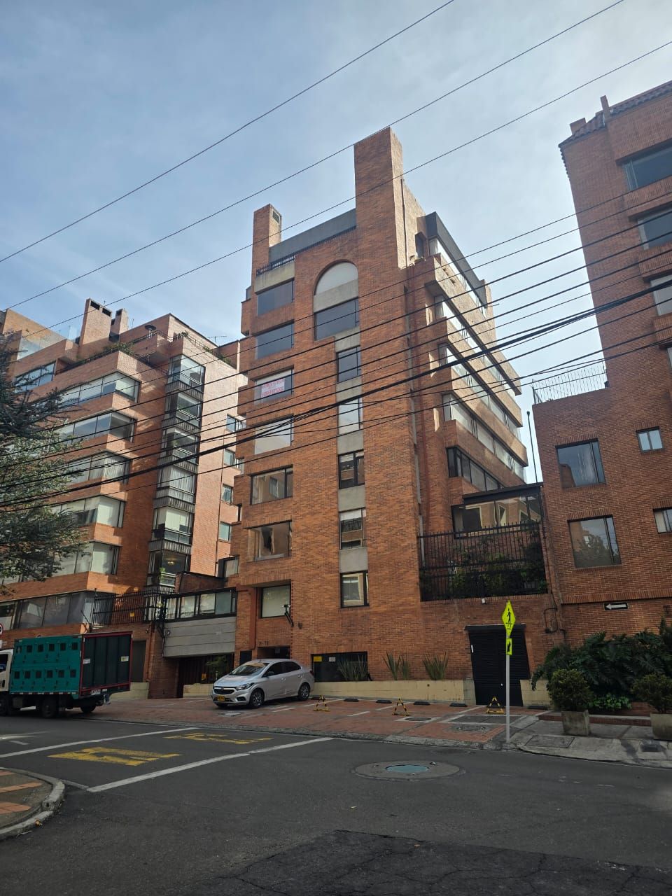 Apartamento en venta Cundinamarca Bogotá Lago Gaitan 102 m2 Habitaciones 2 Baños 2 Garajes 2 Precio $750000000