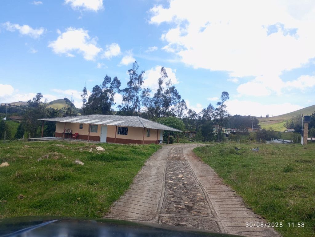 Casa en arriendo Cundinamarca Chocontá Choconta 120 m2 Habitaciones 3 Baños 2 Garajes 6 Precio $1200000