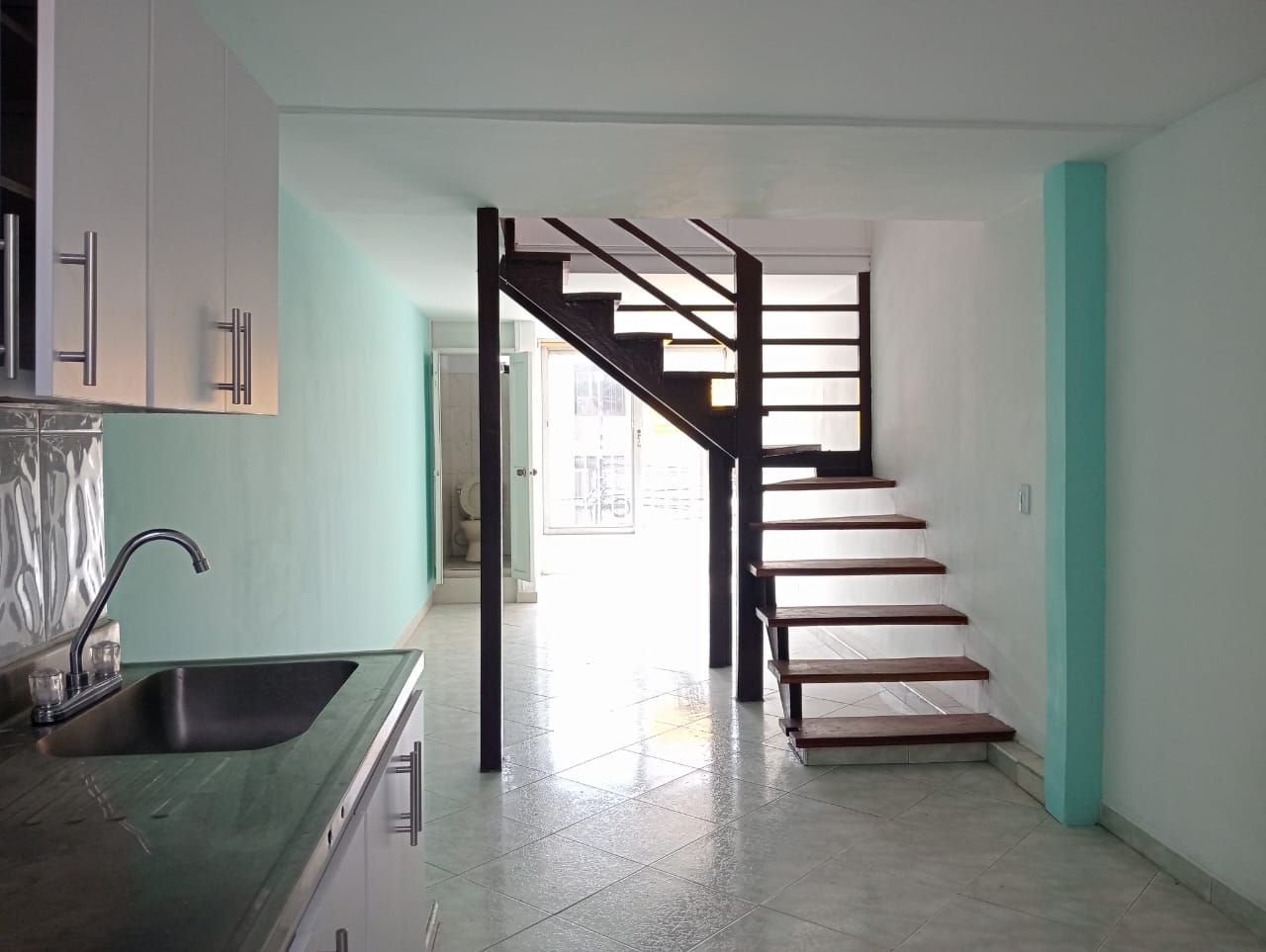 Apartamento en arriendo Antioquia Medellín La Floresta 70 m2 Habitaciones 2 Baños 2 Garajes 0 Precio $1900000