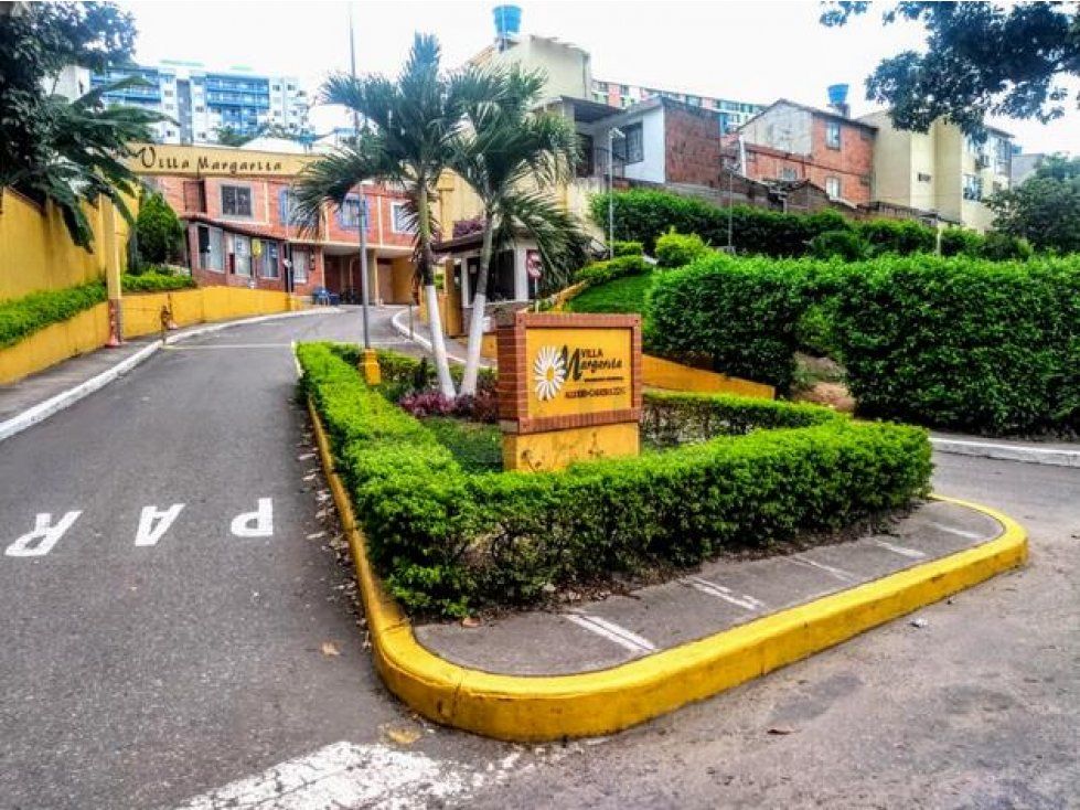 Casa en arriendo Santander Floridablanca Ub Villa Margarita 134 m2 Habitaciones 4 Baños 4 Garajes 1 Precio $2500000