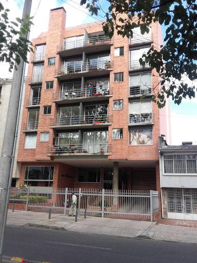 Apartamento en arriendo Cundinamarca Bogotá La Soledad 66 m2 Habitaciones 2 Baños 2 Garajes 1 Precio $3006000