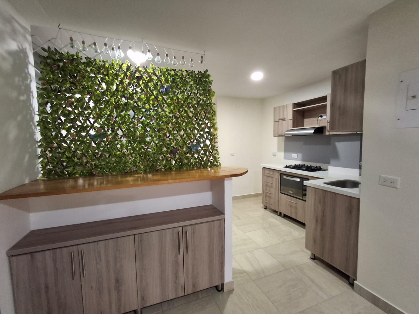 Apartamento en arriendo Antioquia Medellín La Castellana 67 m2 Habitaciones 2 Baños 1 Garajes 0 Precio $2300000