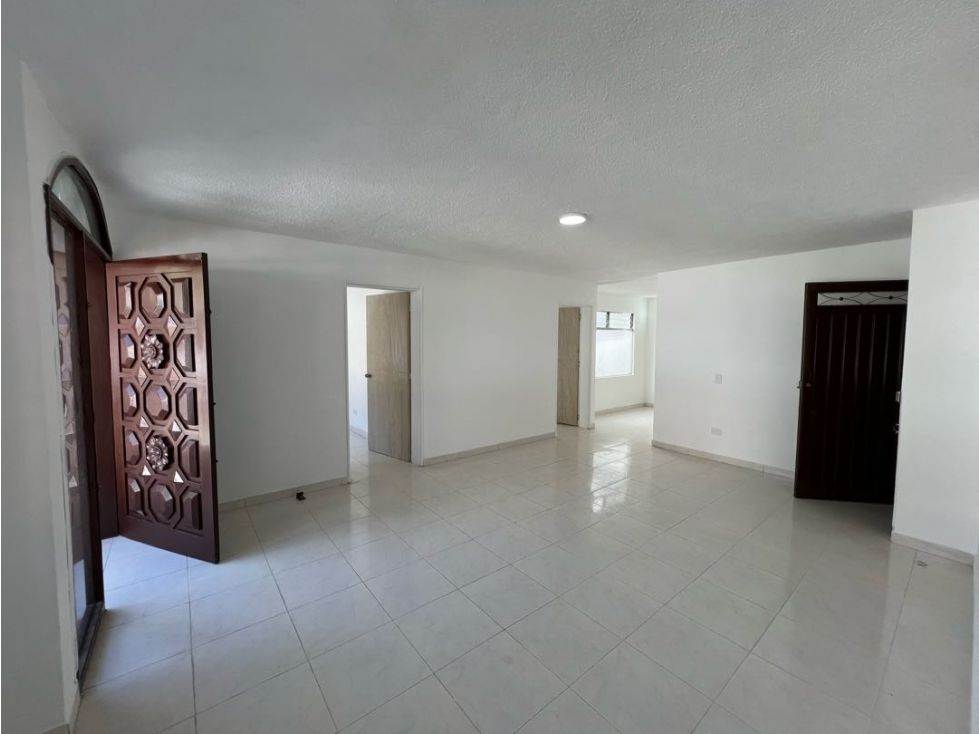 Casa en arriendo Antioquia Medellín Florida Nueva 200 m2 Habitaciones 4 Baños 3 Garajes 0 Precio $4200000
