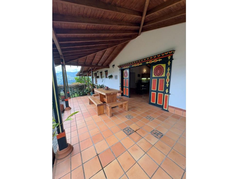 Casa Campestre en arriendo Antioquia Barbosa Barbosa 200 m2 Habitaciones 3 Baños 2 Garajes 2 Precio $4500000