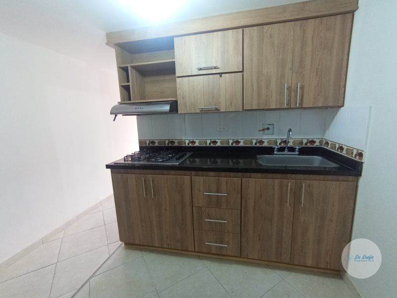 Apartamento en arriendo o venta Antioquia Bello La Cabañita 90 m2 Habitaciones 4 Baños 2 Garajes 0 Precio venta $380000000 Precio arriendo $2300000