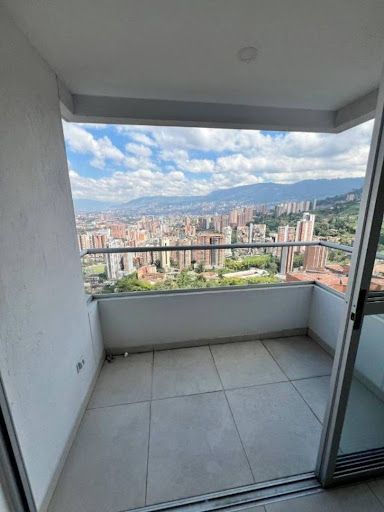Apartamento en venta Antioquia Sabaneta San Joaquín 77 m2 Habitaciones 3 Baños 2 Garajes 1 Precio $550000000
