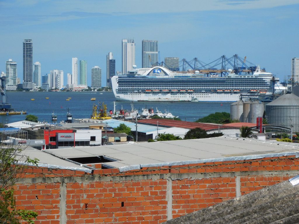 Apartamento en arriendo Bolívar Cartagena San Isidro 118 m2 Habitaciones 3 Baños 2 Garajes 1 Precio $1600000