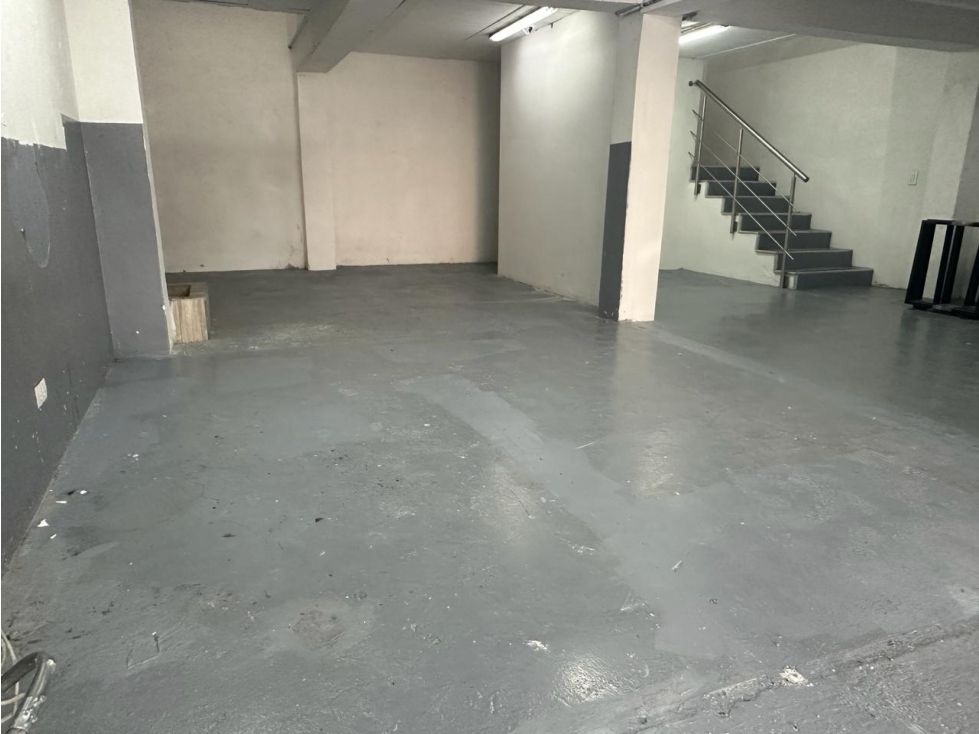 Bodega en venta Antioquia Medellín Campo Amor 230 m2 Habitaciones 0 Baños 0 Garajes 0 Precio $1300000000