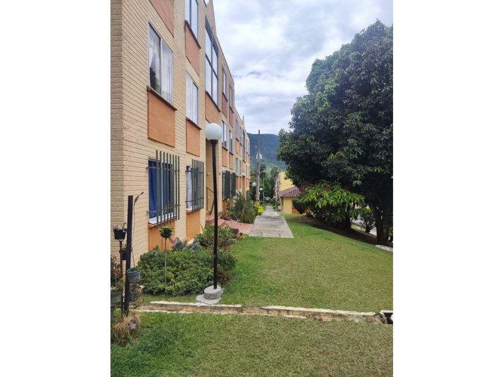 Apartamento en venta Antioquia Medellín Pajarito 45 m2 Habitaciones 3 Baños 1 Garajes 0 Precio $230000000