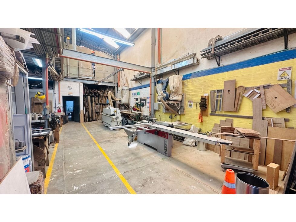 Bodega en venta Antioquia Medellín La America 282 m2 Habitaciones 0 Baños 0 Garajes 0 Precio $1700000000