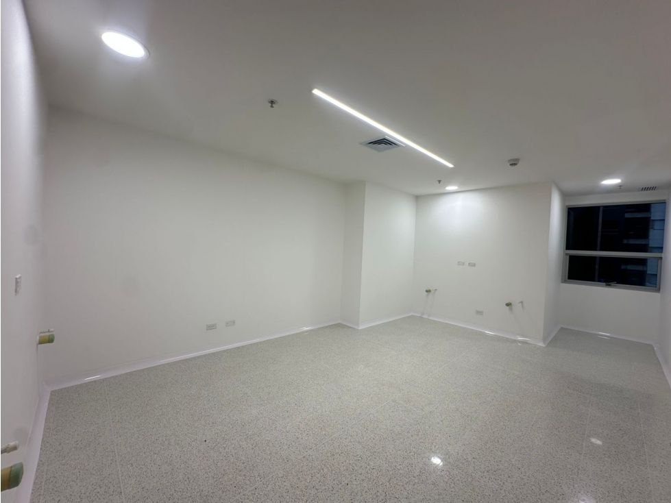 Consultorio en arriendo Antioquia Medellín Ciudad Del Río 35 m2 Habitaciones 0 Baños 1 Garajes 1 Precio $4800000