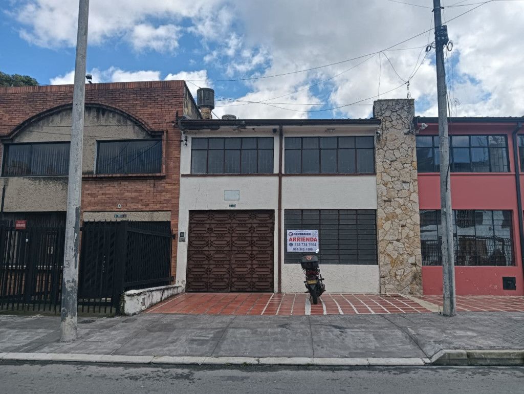 Apartamento en arriendo Cundinamarca Bogotá San Luis 92 m2 Habitaciones 3 Baños 2 Garajes 1 Precio $2600000