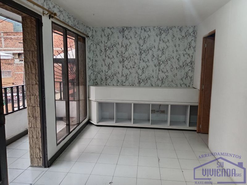 Apartamento en arriendo Antioquia Itagüí Centro 85 m2 Habitaciones 3 Baños 1 Garajes 0 Precio $1700000