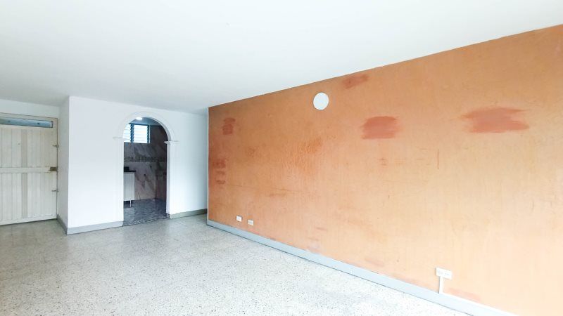 Apartamento en arriendo Antioquia Medellín Campo Alegre 95 m2 Habitaciones 3 Baños 3 Garajes 0 Precio $2200000