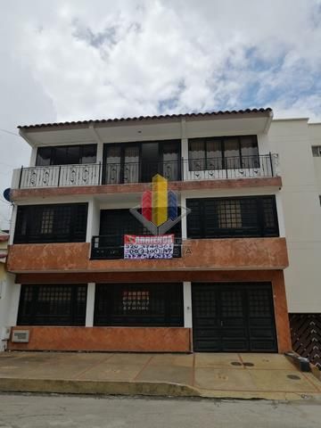 Apartamento en arriendo Tolima Ibagué La Macarena 140 m2 Habitaciones 5 Baños 2 Garajes 1 Precio $1800000