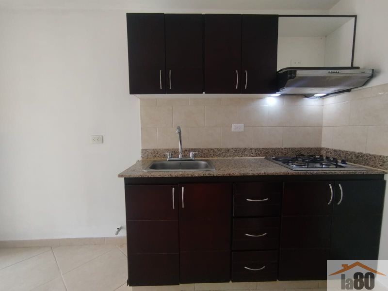 Apartaestudio en arriendo Antioquia Medellín Villanueva 40 m2 Habitaciones 1 Baños 1 Garajes 0 Precio $1800000