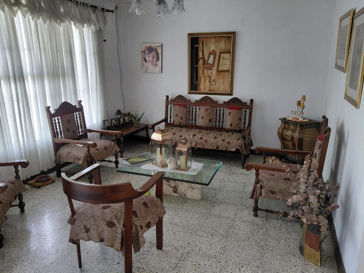 Casa en venta Antioquia Medellín La Castellana 169 m2 Habitaciones 5 Baños 3 Garajes 1 Precio $1000000000