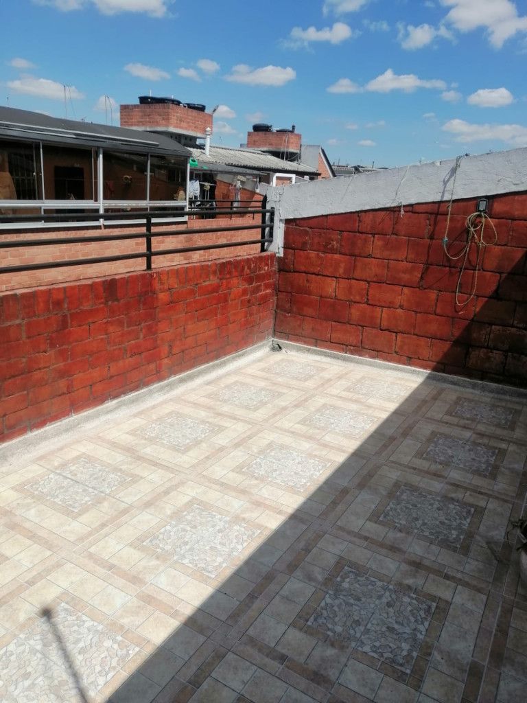 Casa en venta Cundinamarca Bogotá Cr Terrazas De Castilla Et Ii 105 m2 Habitaciones 4 Baños 2 Garajes 1 Precio $320000000