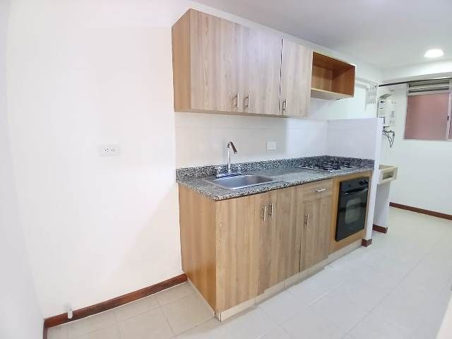 Apartamento en arriendo Antioquia Medellín Villanueva 73 m2 Habitaciones 3 Baños 2 Garajes 1 Precio $3800000