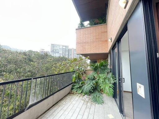 Apartamento en arriendo Antioquia Medellín Las Palmas 140 m2 Habitaciones 2 Baños 3 Garajes 2 Precio $11000000