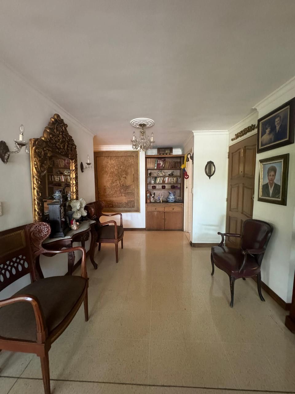 Apartamento en venta Antioquia Medellín Bolivariana 117 m2 Habitaciones 3 Baños 3 Garajes 2 Precio $720000000