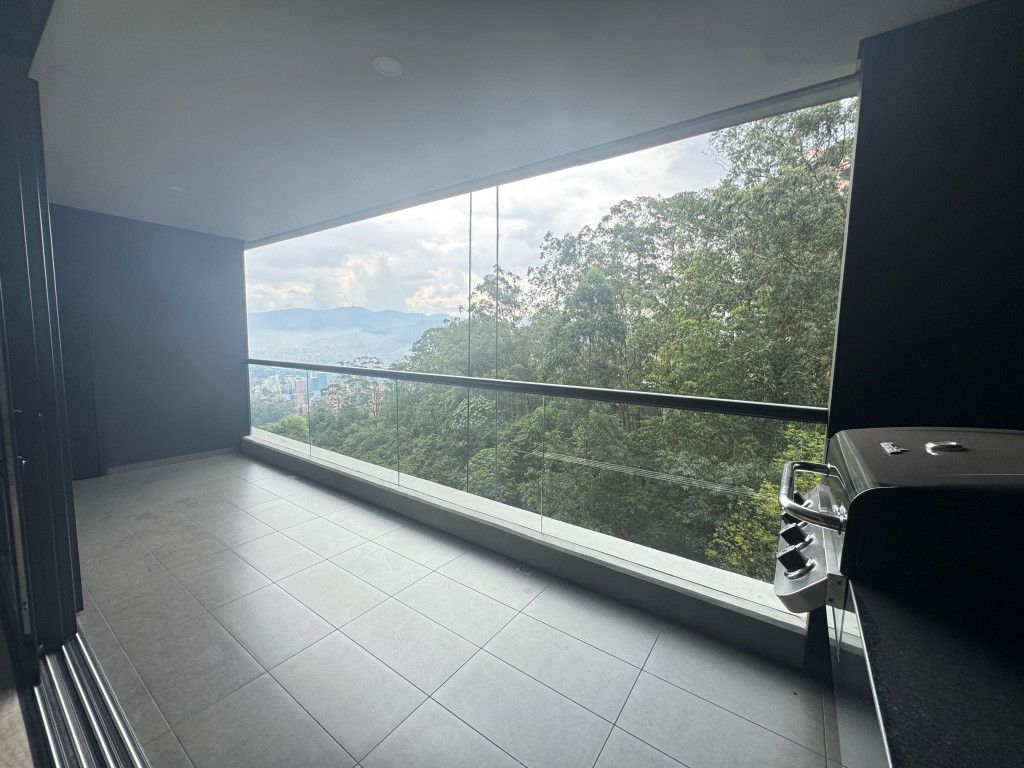 Apartamento en venta Antioquia Medellín Astorga 121 m2 Habitaciones 3 Baños 3 Garajes 2 Precio $1470000000