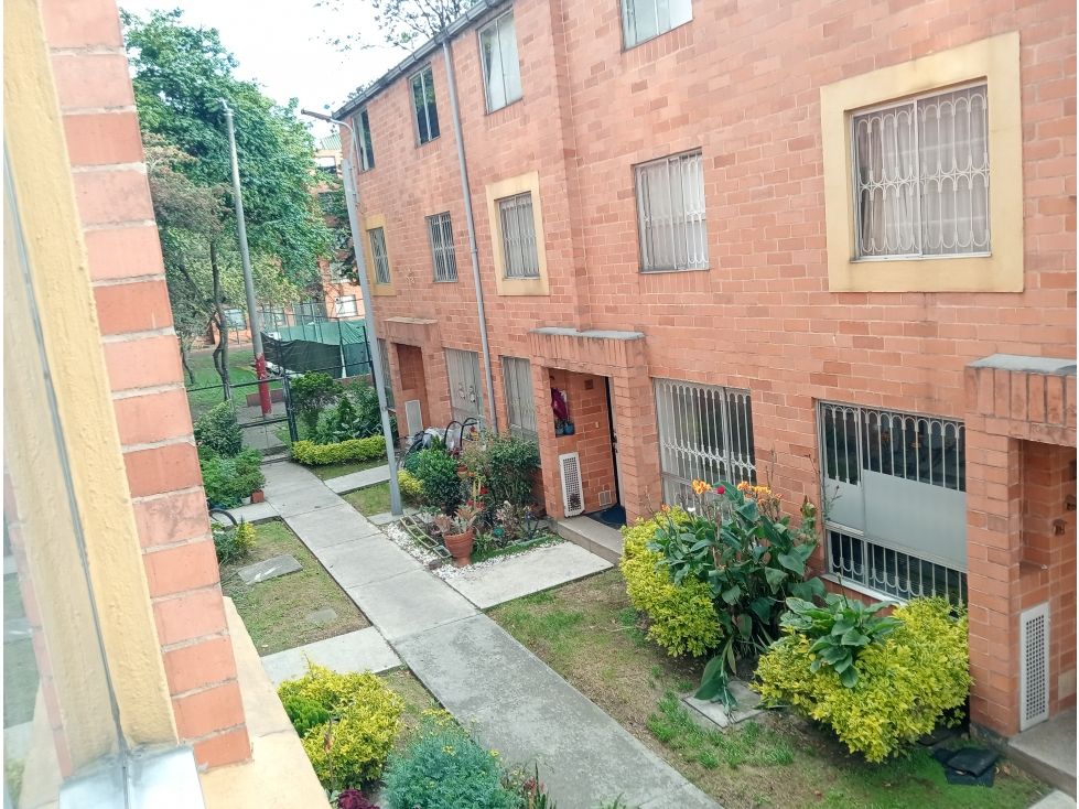Casa en venta Cundinamarca Bogotá La Isabela 68 m2 Habitaciones 4 Baños 2 Garajes 1 Precio $365000000