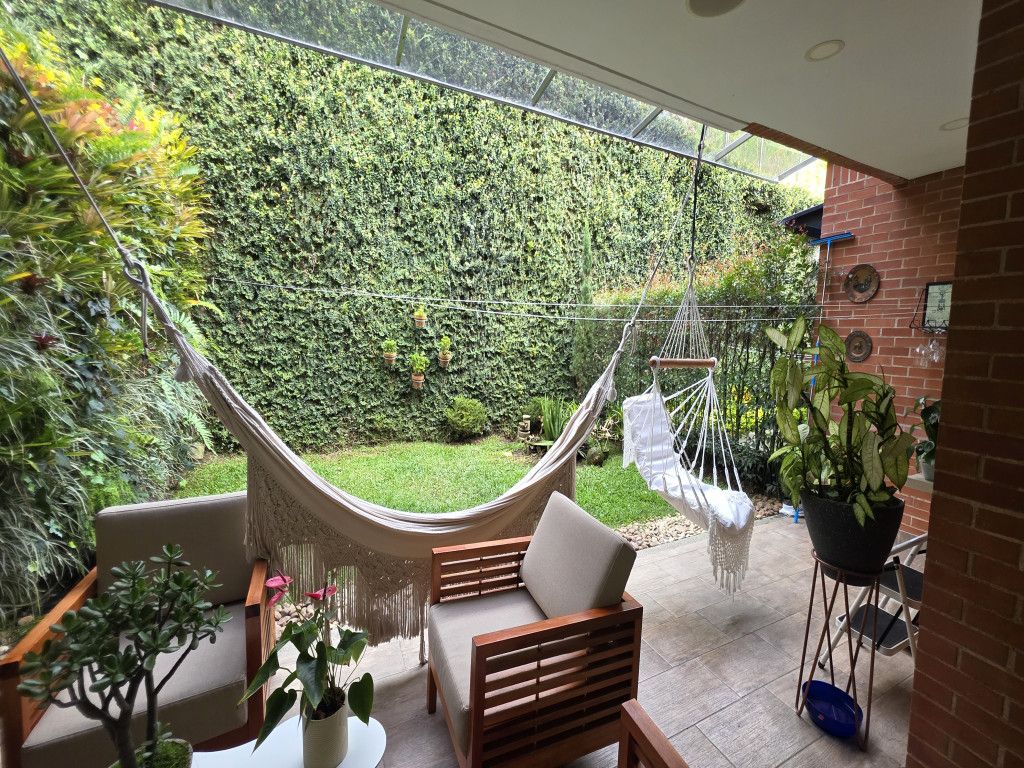 Casa en venta Antioquia Envigado El Chinguí 328 m2 Habitaciones 3 Baños 5 Garajes 4 Precio $2200000000
