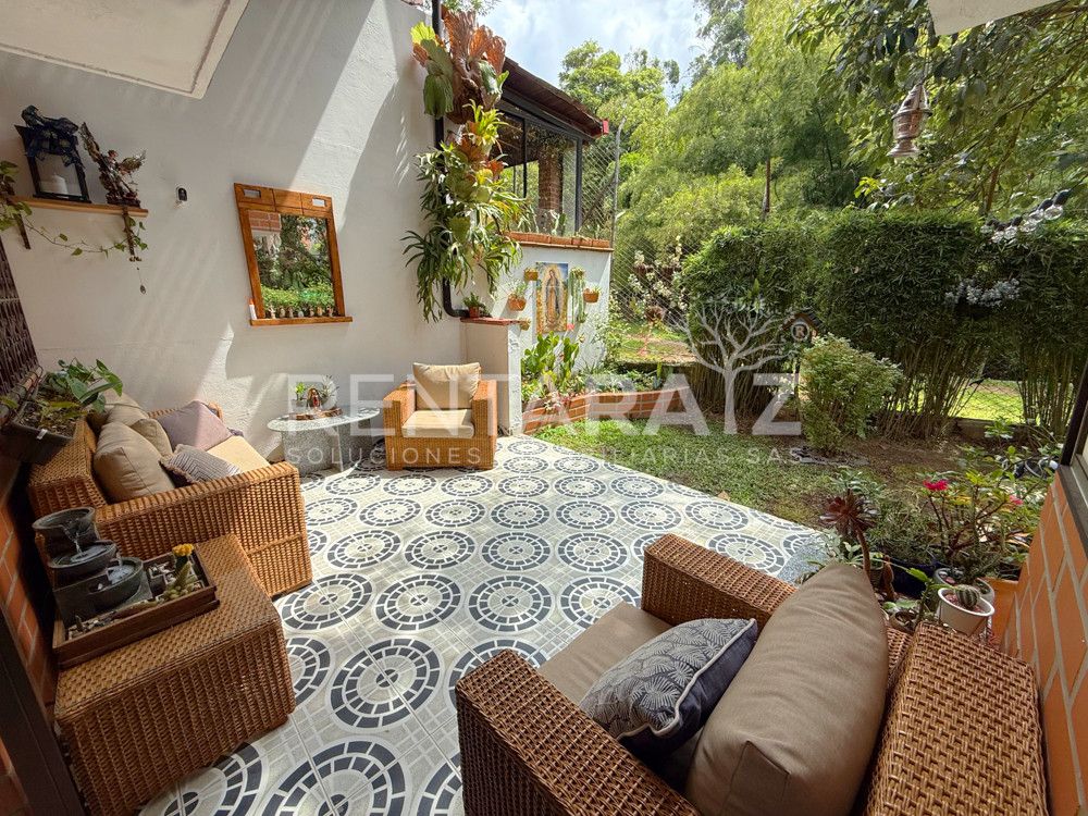 Casa en venta Antioquia Medellín Urbanizacion Villa Paula 300 m2 Habitaciones 3 Baños 4 Garajes 4 Precio $1570000000