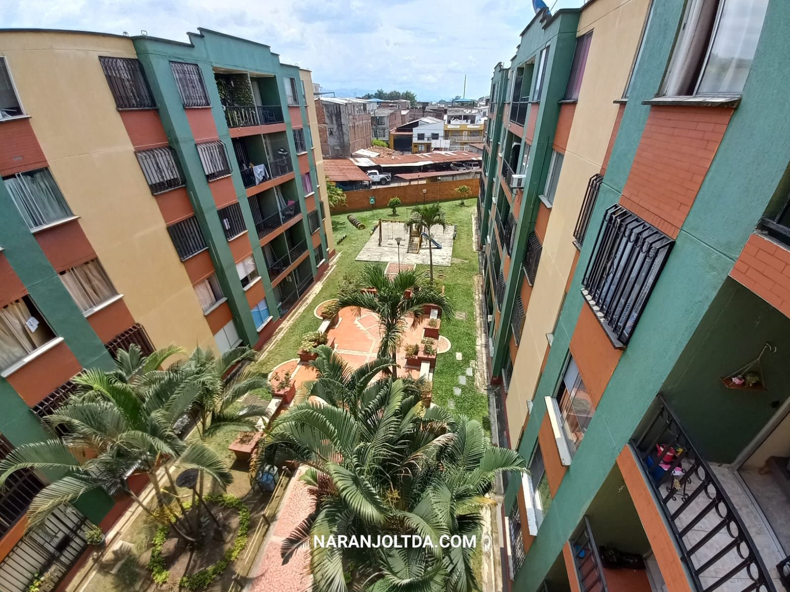 Apartamento en venta Valle Del Cauca Cali El Limonar 60 m2 Habitaciones 3 Baños 2 Garajes 1 Precio $220000000