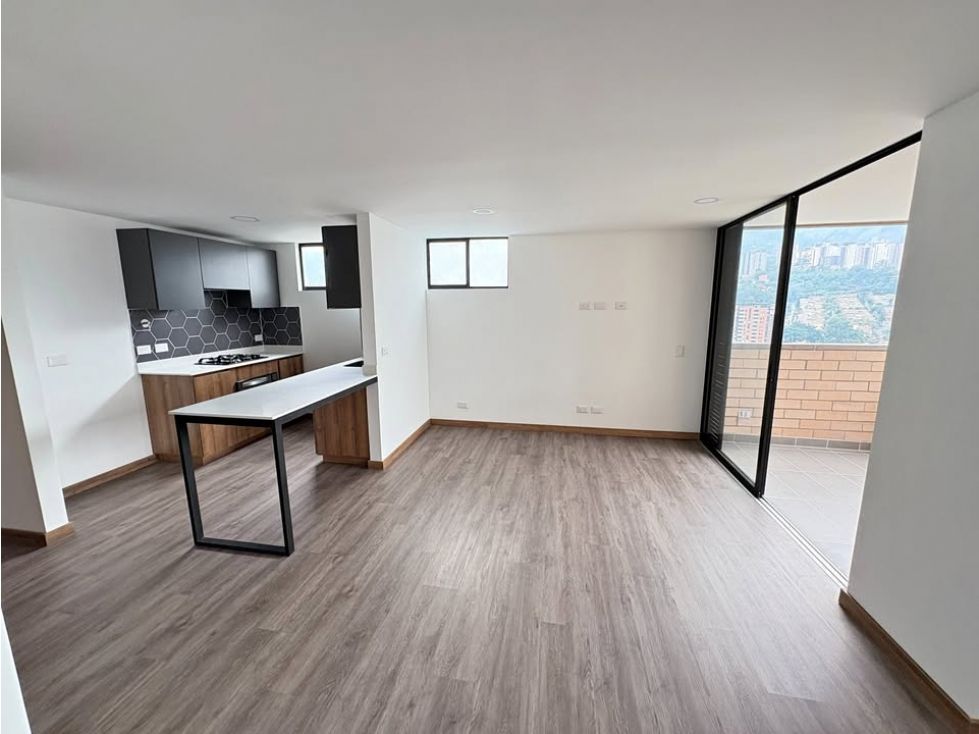 Apartamento en arriendo Antioquia Medellín Las Vegas 79 m2 Habitaciones 2 Baños 2 Garajes 1 Precio $3200000