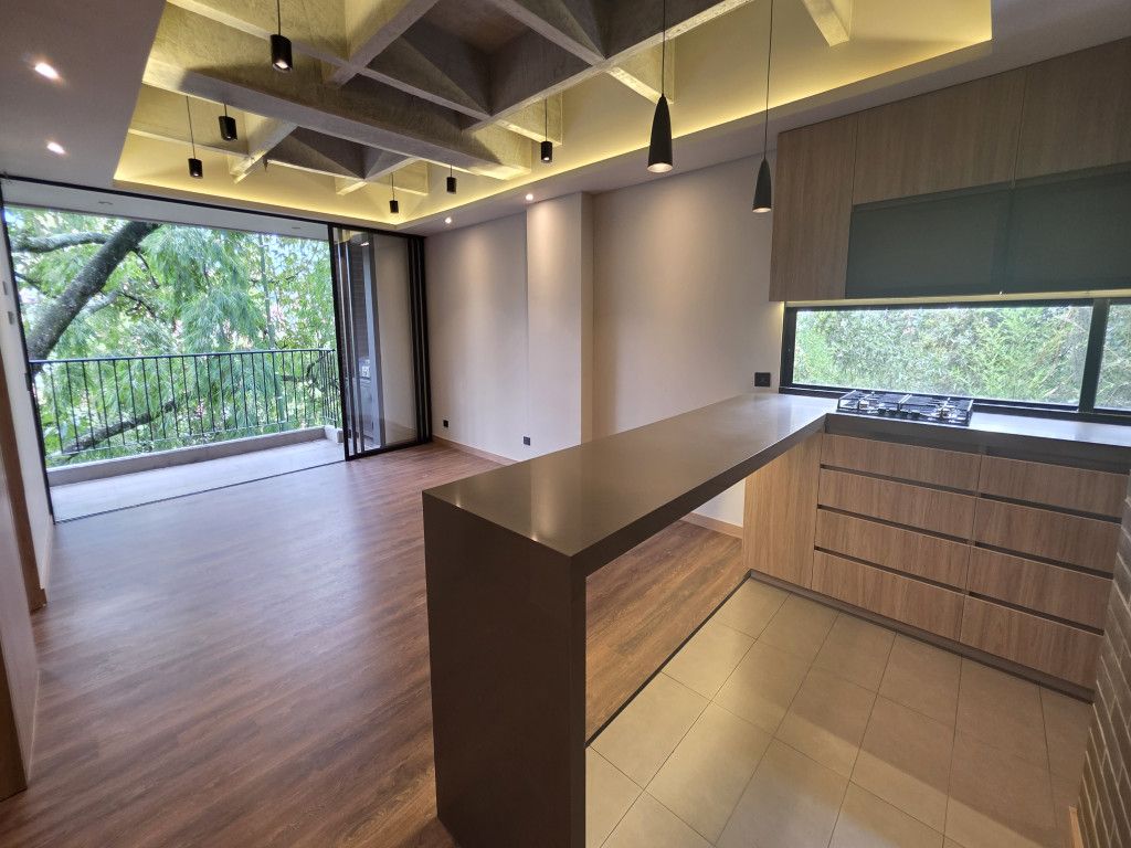 Apartamento en venta Antioquia Envigado La Mina 81 m2 Habitaciones 1 Baños 2 Garajes 2 Precio $973037000