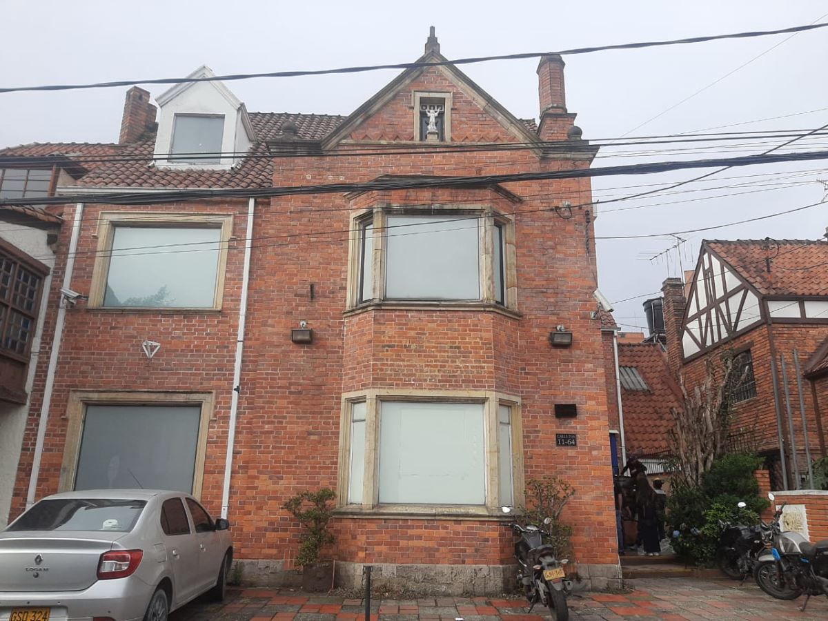 Casa en venta Cundinamarca Bogotá Quinta Camacho 615 m2 Habitaciones 1 Baños 5 Garajes 0 Precio $3400000000