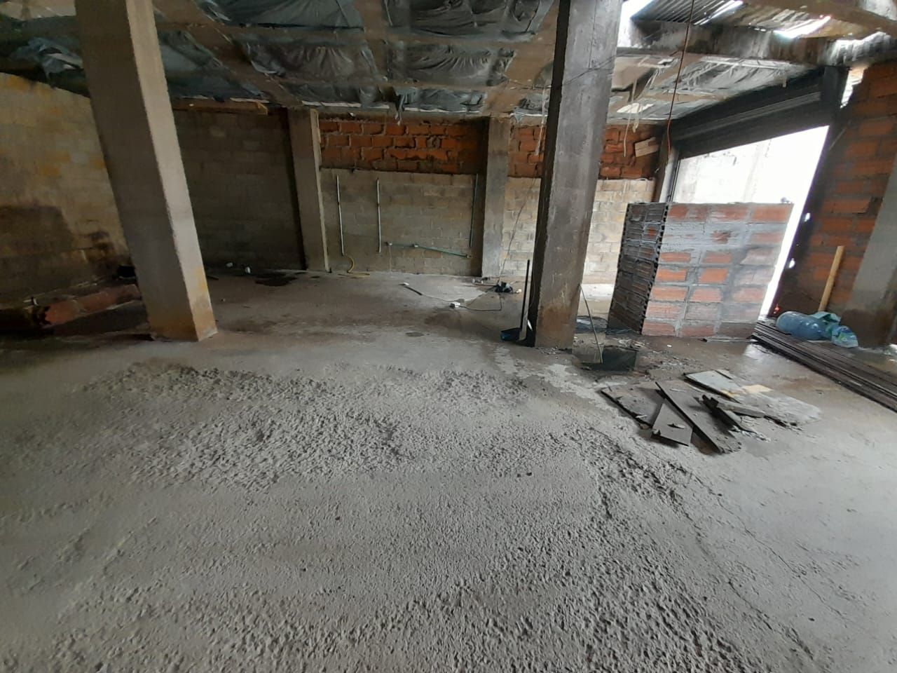 Bodega en arriendo Antioquia Medellín Sucre 120 m2 Habitaciones 0 Baños 1 Garajes 0 Precio $5000000