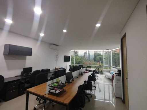 Oficina en arriendo Antioquia Medellín Villa Carlota 82 m2 Habitaciones 0 Baños 0 Garajes 1 Precio $7800000