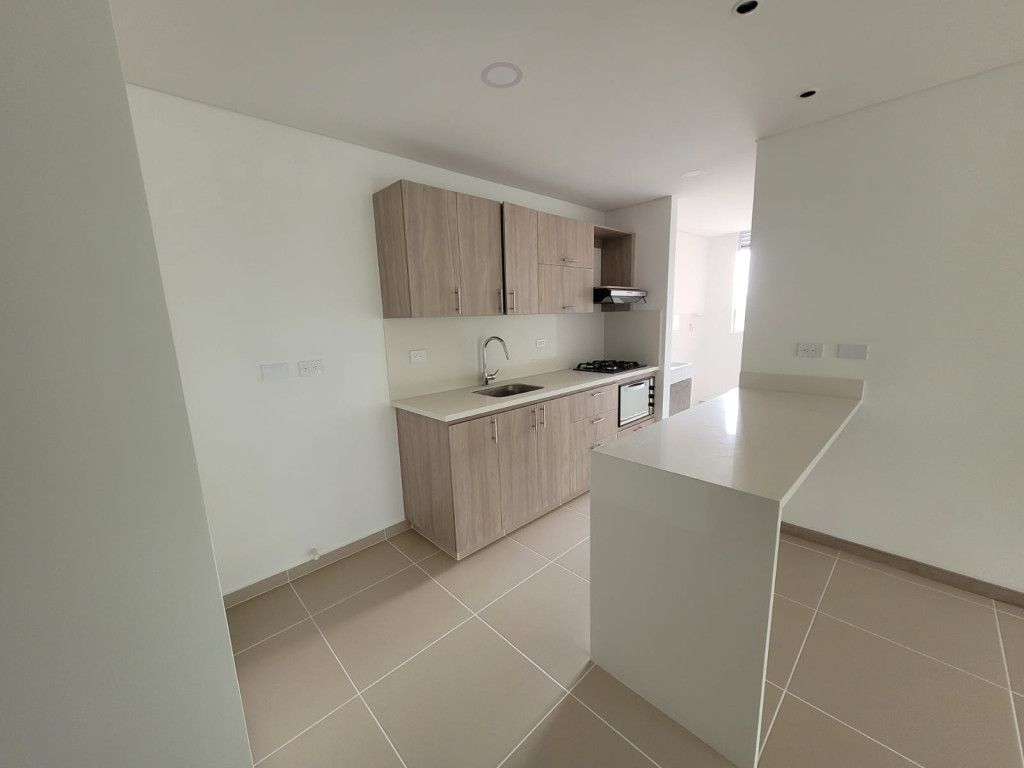 Apartamento en venta Antioquia Envigado Jardines 77 m2 Habitaciones 3 Baños 2 Garajes 1 Precio $735000000