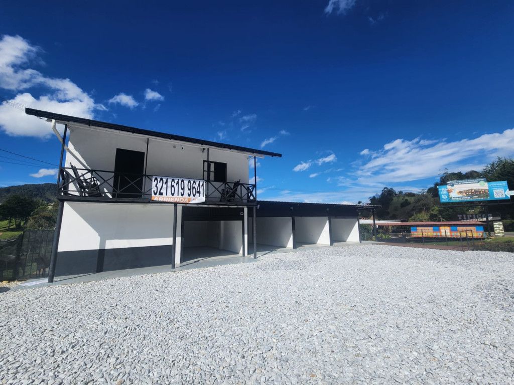 Local en arriendo Antioquia Guatape Otros 83 m2 Habitaciones 0 Baños 0 Garajes 20 Precio $8400000