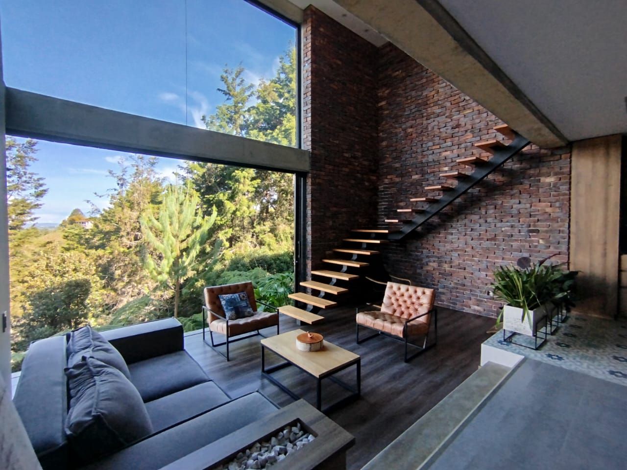 Finca en arriendo Antioquia Guarne Guarne 280 m2 Habitaciones 3 Baños 4 Garajes 5 Precio $6500000