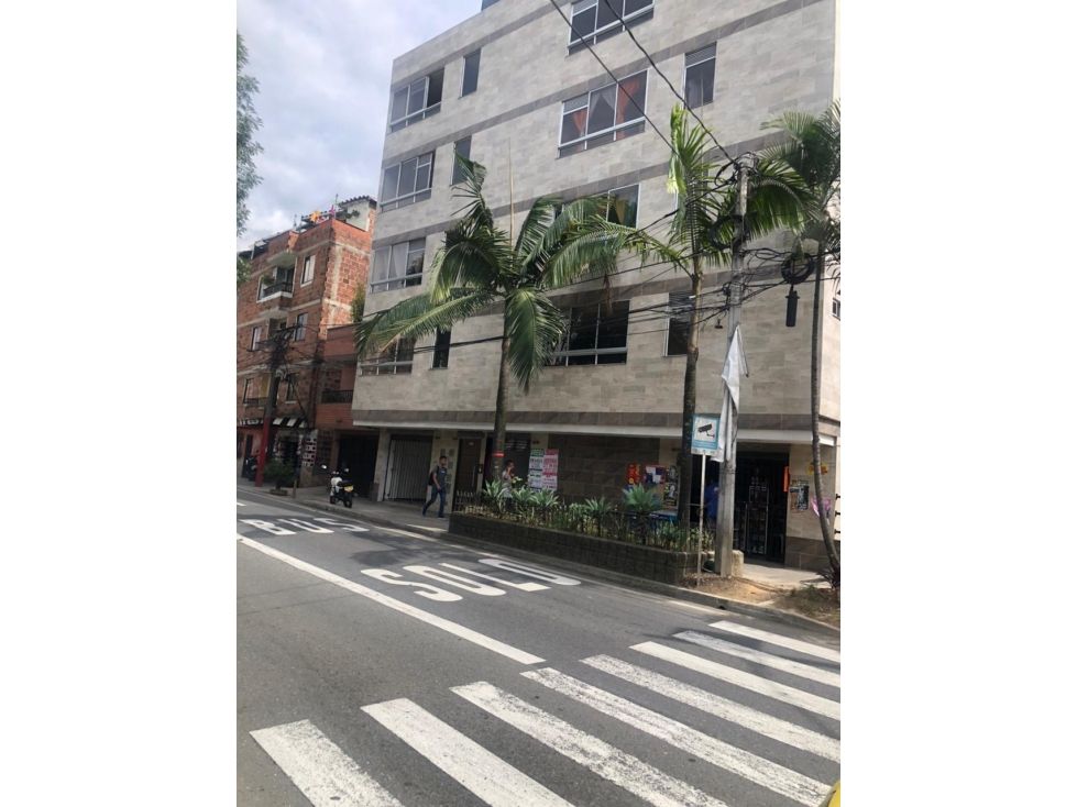 Local en arriendo Antioquia Itagüí Santa Ana 54 m2 Habitaciones 0 Baños 1 Garajes 0 Precio $1400000