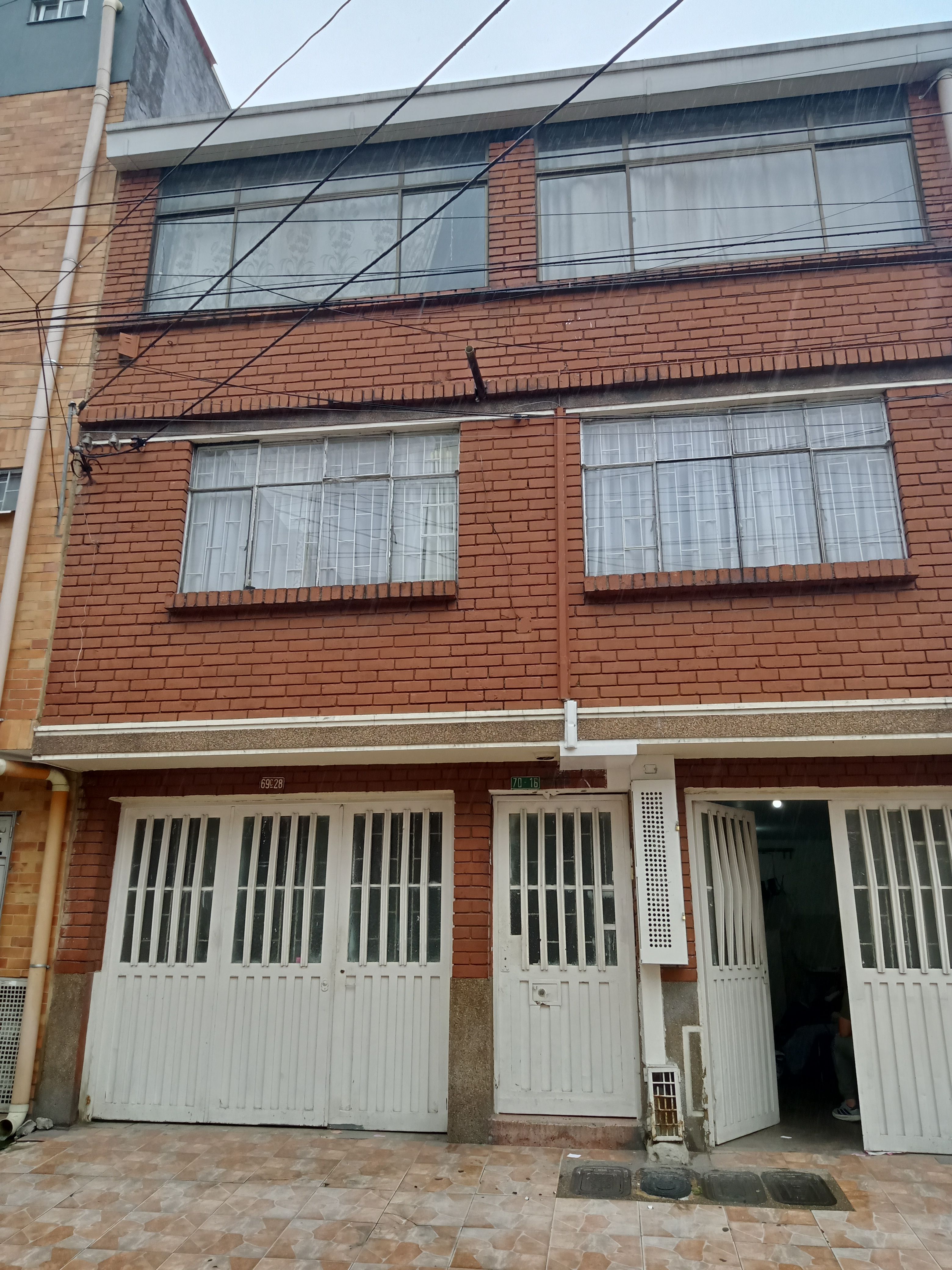 Casa en venta Cundinamarca Bogotá La Estrada 300 m2 Habitaciones 6 Baños 6 Garajes 2 Precio $762000000