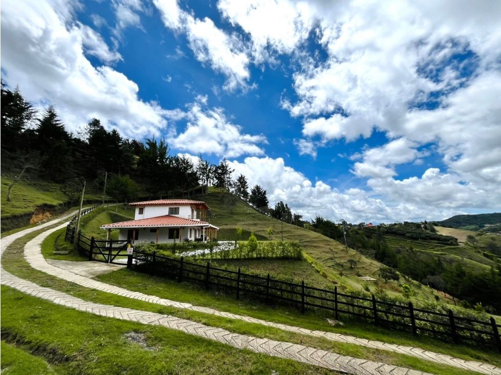 Finca en venta Antioquia San Vicente San Vicente 5200 m2 Habitaciones 3 Baños 2 Garajes 2 Precio $820000000