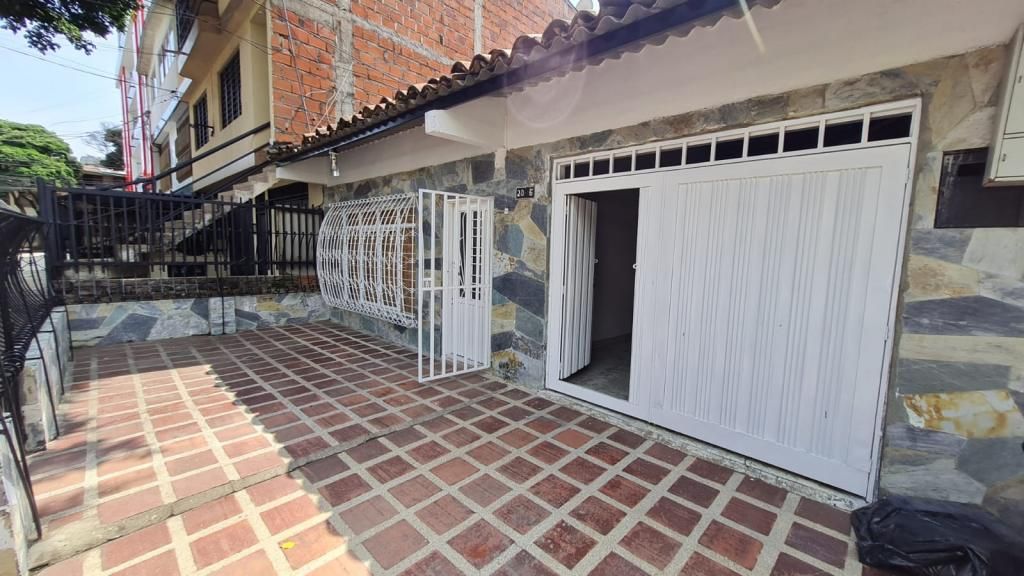 Casa en arriendo Valle Del Cauca Cali Buenos Aires 340 m2 Habitaciones 6 Baños 3 Garajes 2 Precio $2000000