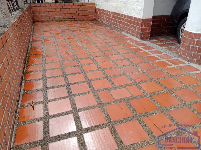 Casa en arriendo Antioquia Medellín San Benito 120 m2 Habitaciones 3 Baños 2 Garajes 1 Precio $3000000