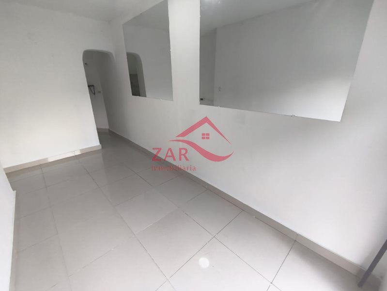 Local en arriendo Antioquia Medellín Caicedo 18 m2 Habitaciones 0 Baños 1 Garajes 0 Precio $1100000