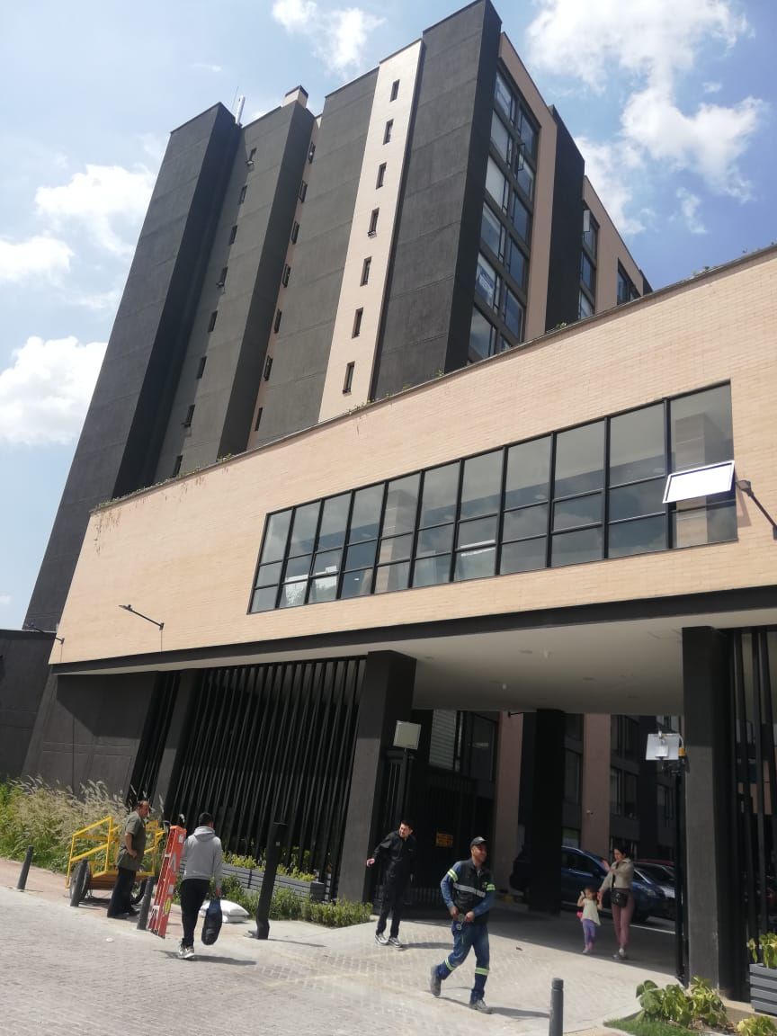 Apartaestudio en venta Cundinamarca Bogotá Santa Cecilia 27 m2 Habitaciones 1 Baños 1 Garajes 0 Precio $245000000