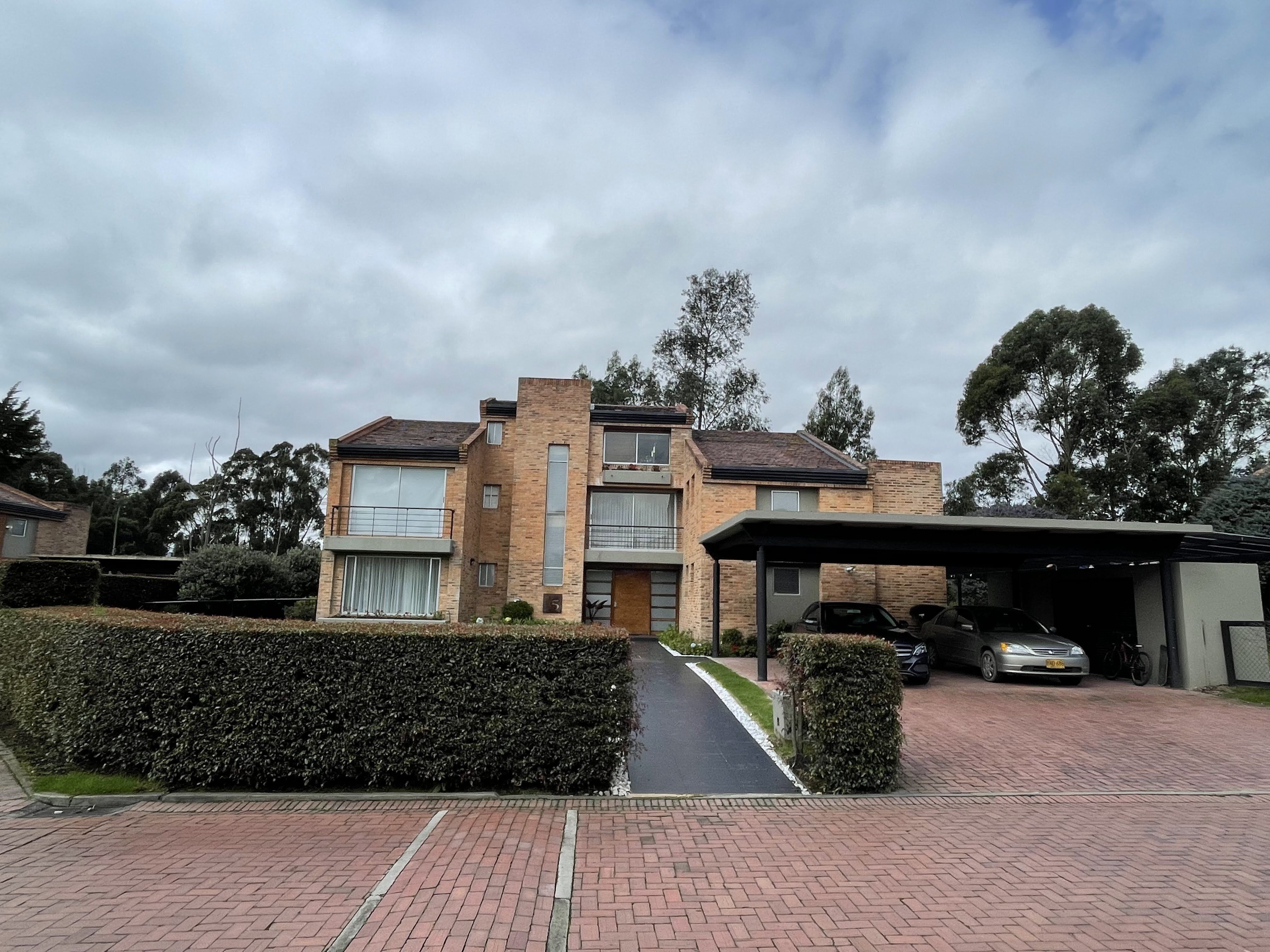 Casa en arriendo Cundinamarca Bogotá Casa Blanca 500 m2 Habitaciones 5 Baños 6 Garajes 6 Precio $14500000