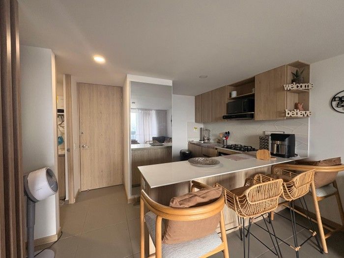 Apartamento en arriendo Antioquia Medellín Shellmar 80 m2 Habitaciones 3 Baños 2 Garajes 1 Precio $6000000