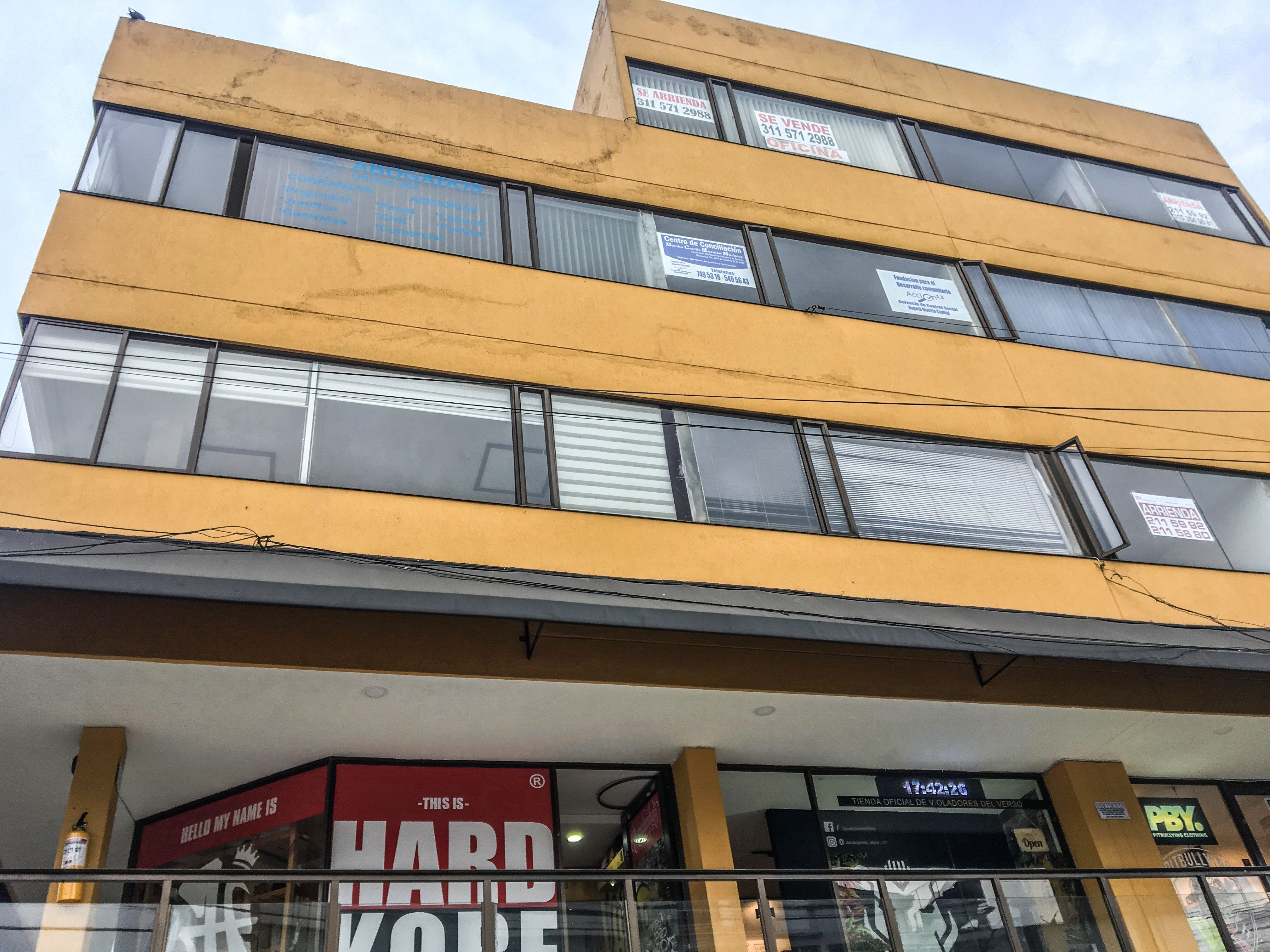 Local Comercial en arriendo Cundinamarca Bogotá Sears 20 m2 Habitaciones 2 Baños 0 Garajes 0 Precio $1482000