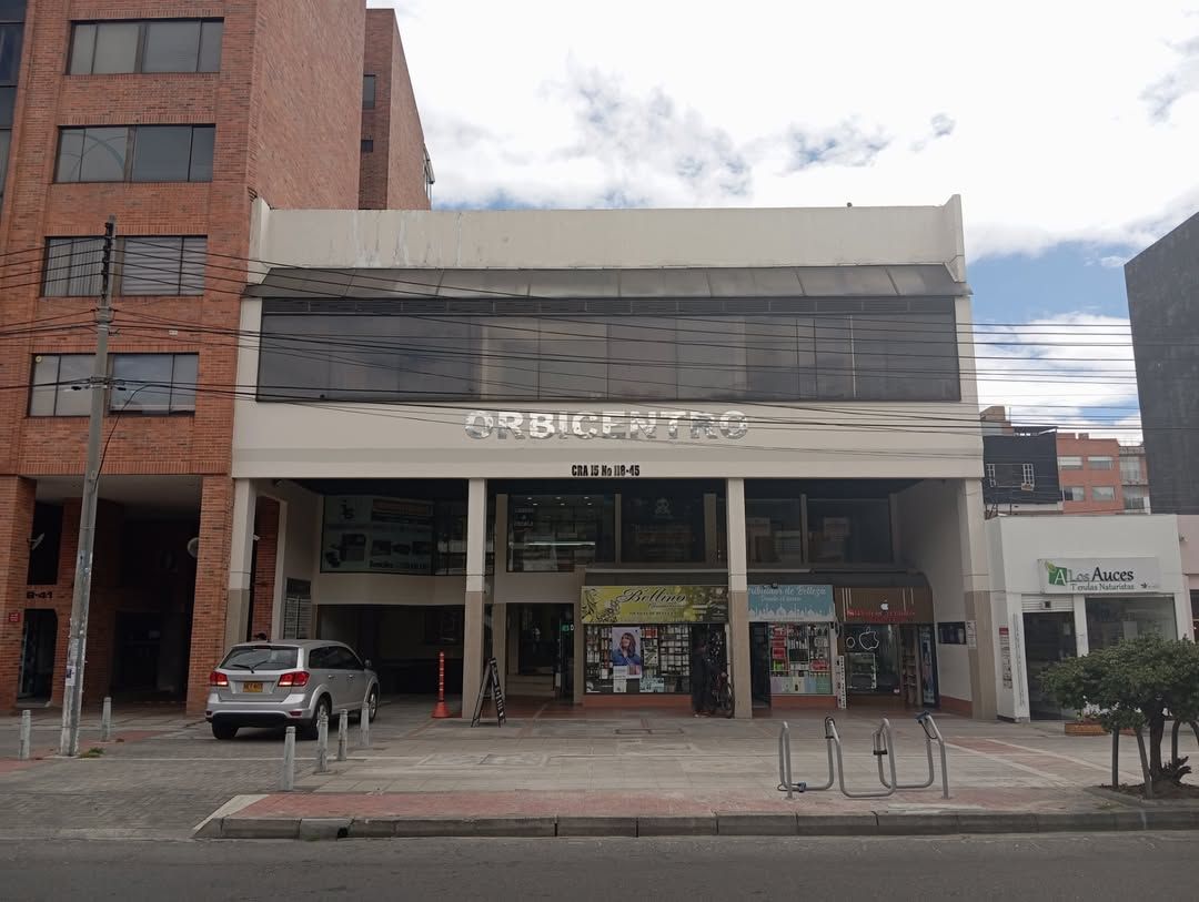 Local en arriendo o venta Cundinamarca Bogotá Santa Barbara Occidental - Edif Orbicentro 7 m2 Habitaciones 0 Baños 0 Garajes 0 Precio venta $150000000 Precio arriendo $1100000